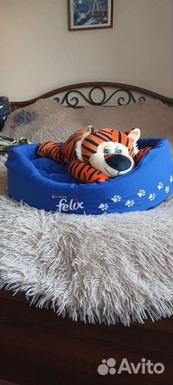 Лежанка для кошек