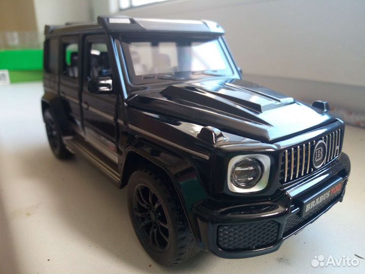 Коллекционные модели. Брабус. Мерседес Гелик