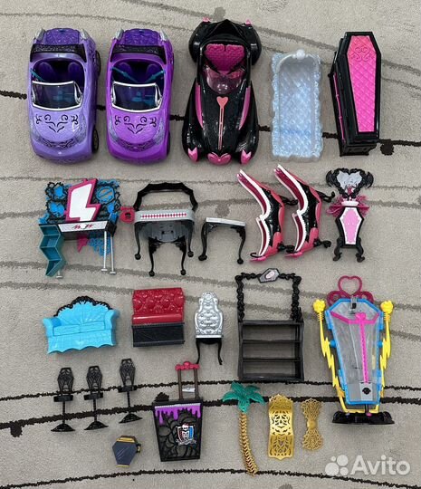 Мебель и машины Монстер Хай