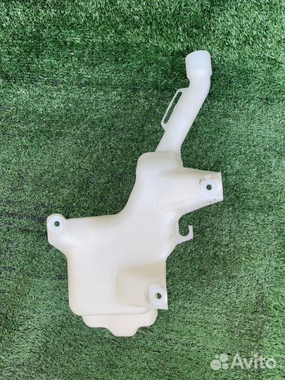 Бачок стеклоомывателя Honda Civic FD2 FD1