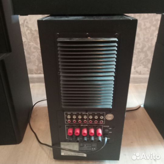 Сабвуфер и колонки