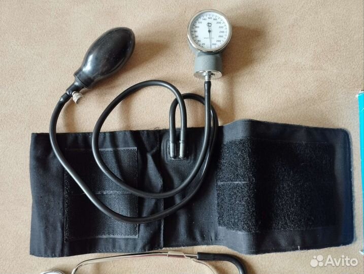Тонометр механический