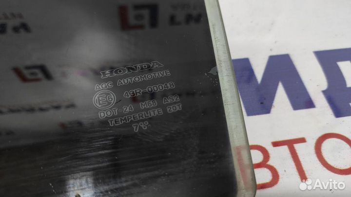 Стекло двери задней левой Honda Civic 5D 73450-SMG