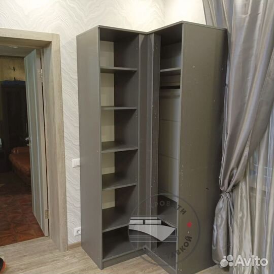 Шкаф