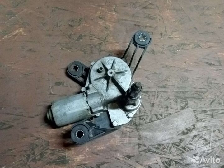 Моторчик заднего дворника Opel Astra H