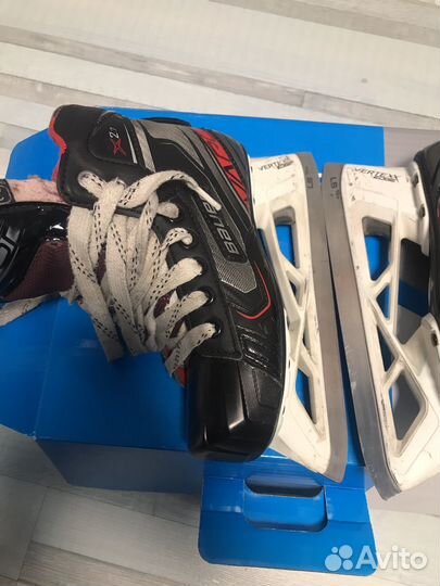 Хоккейные вратарские коньки bauer