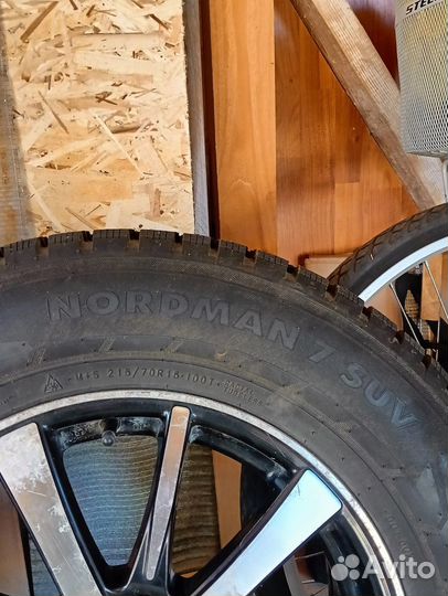 Nokian Tyres Nordman 7 SUV 215/70 R16