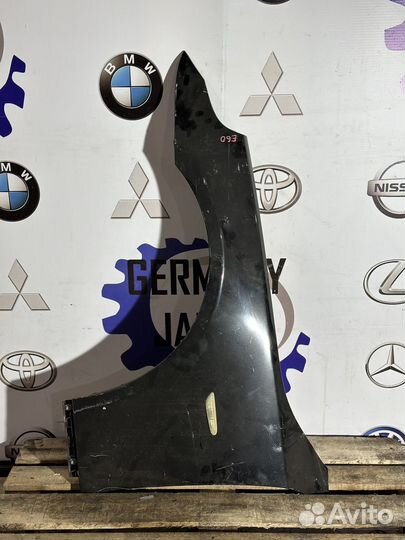Крыло переднее левое Bmw E60
