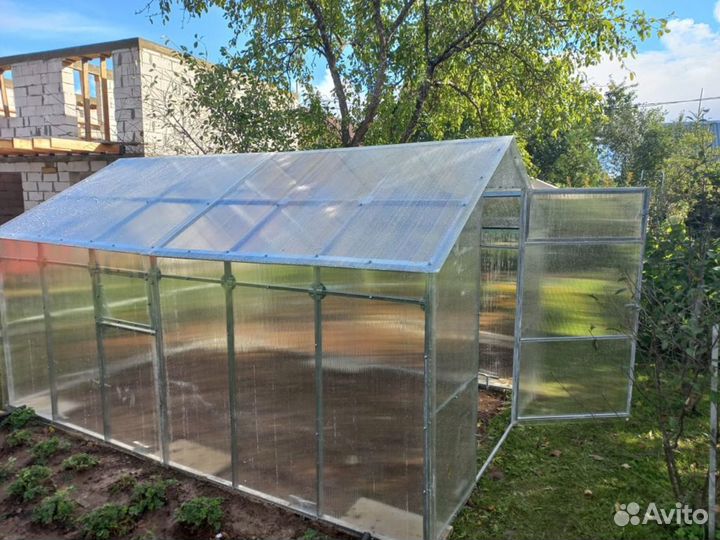Теплица прямостенная домик