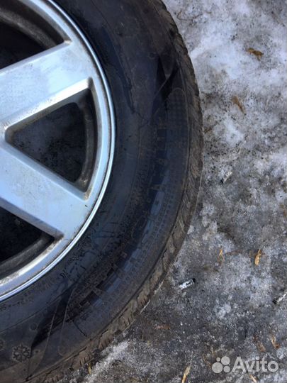 Marshal I'Zen Stud Snow KW11 235/65 R17