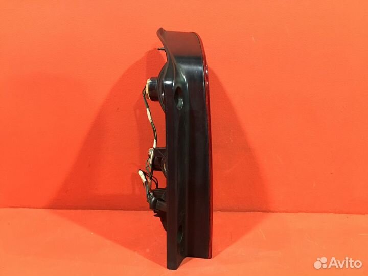 Фонарь правый Nissan Pathfinder R51 SUV YD25ddti