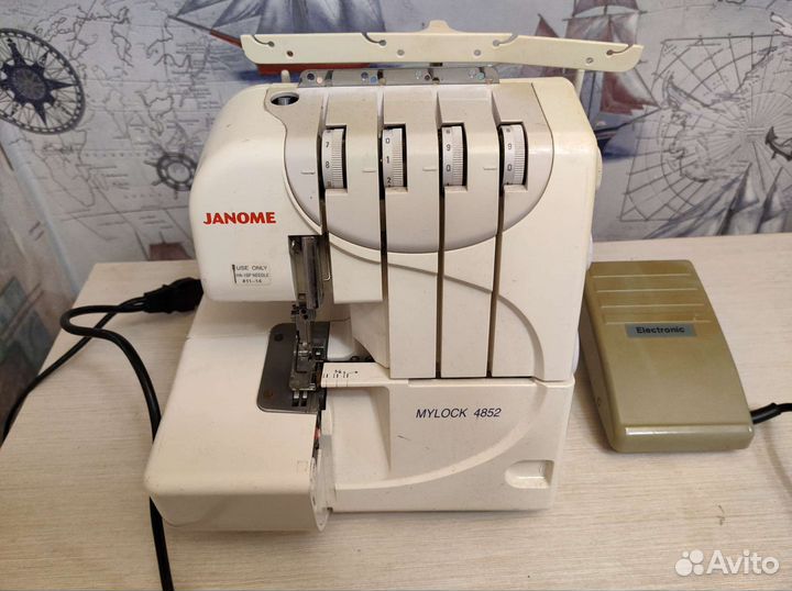 Швейная машина Janome