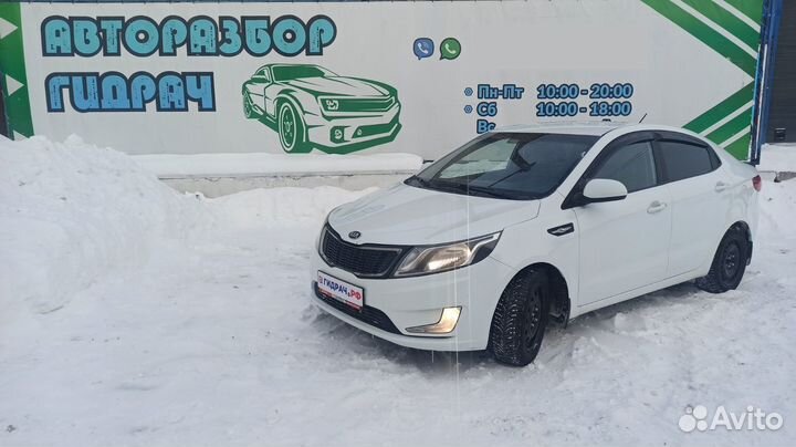 Датчик положения распредвала Kia Rio 3 39350-2B000. Дефект