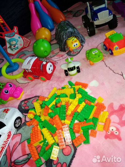 Игрушки пакетом Машинки/Боулинг/Колцеброс