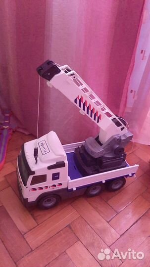 Кран со стрелой