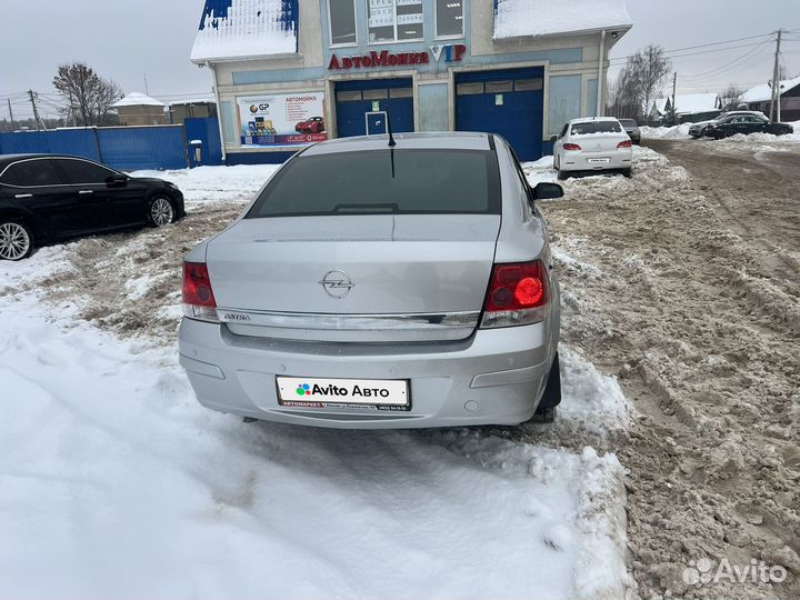 Opel Astra 1.8 AT, 2008, 235 000 км