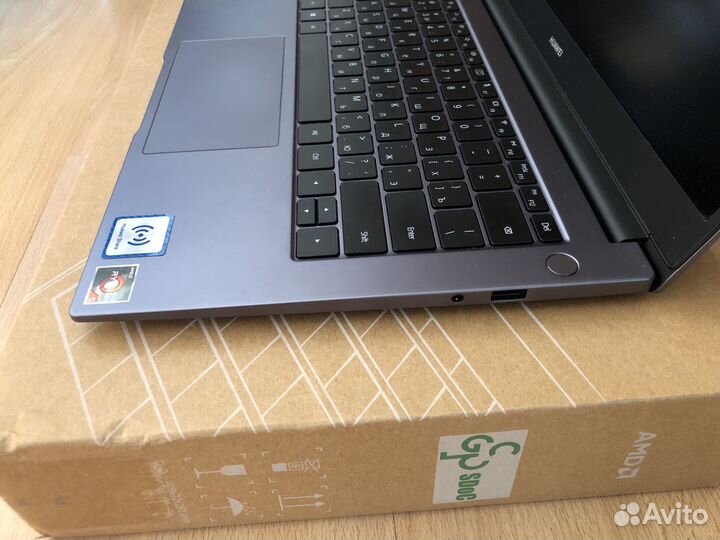Huawei matebook d14