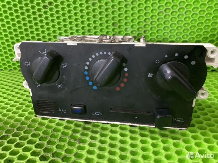 Блок отопителя Nissan cube z10