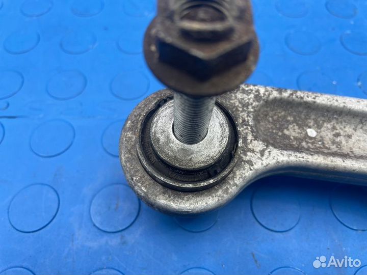 Рычаг задний левый Mercedes C 200 W204 271.860