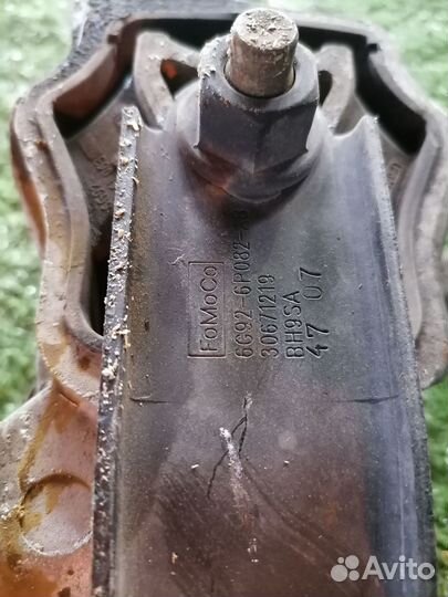 Опора двигателя (подушка двс) 6G92-6L063 Volvo V70