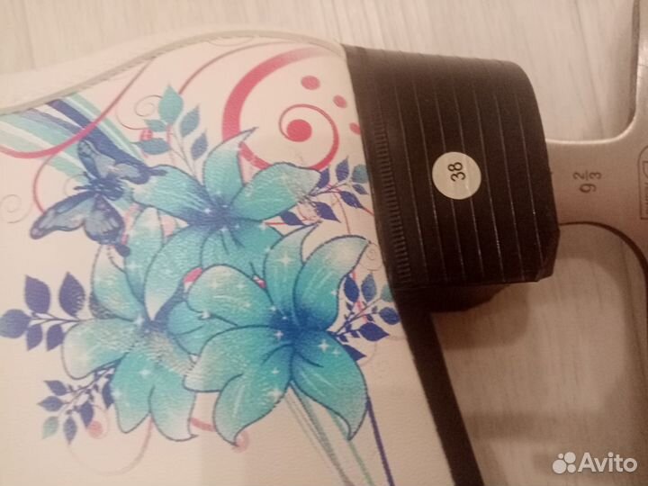 Продам коньки