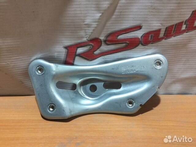 Крепление крыла переднее правое Skoda Octavia A5