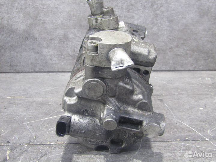 Компрессор кондиционера Volkswagen Golf 6