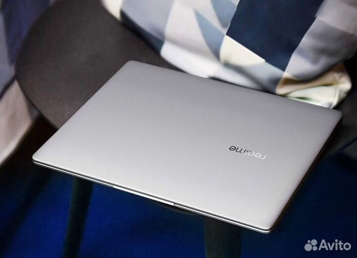 Realmebook 14 intel 2K core i3 3Ггц 8 гб 256ssd