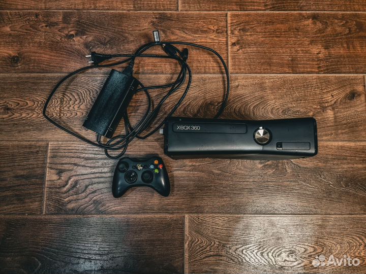 Xbox 360 slim freeboot 250gb