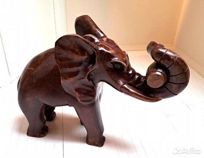 Фигурка слона из цельного красного дерева 55 см