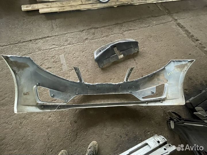 Бампер белый kia rio 2011-2015 + решетка