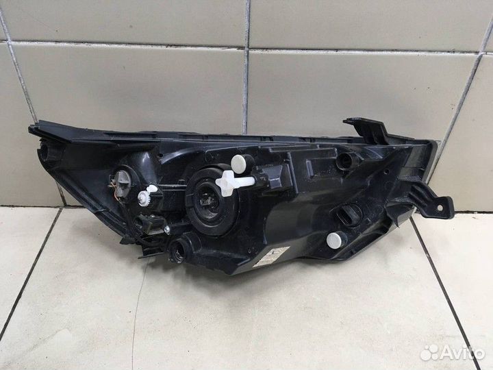 Фара передняя левая LADA Granta