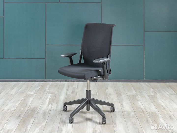 Офисное кресло для персонала haworth Comforto Герм