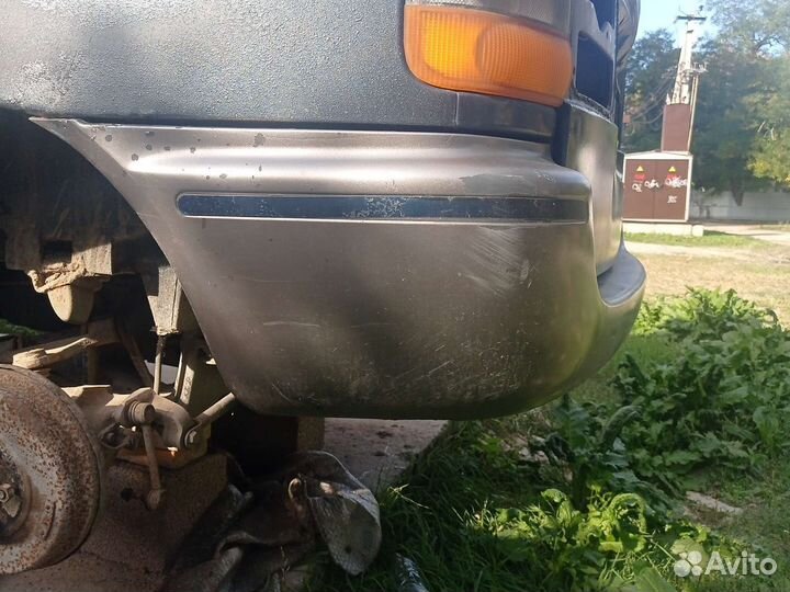 Задний бампер Ниссан Серена 23 кузов