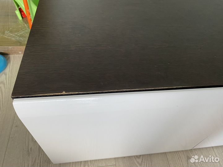 Тумба под телевизор