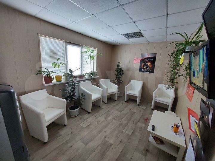 Здание, 200 м²