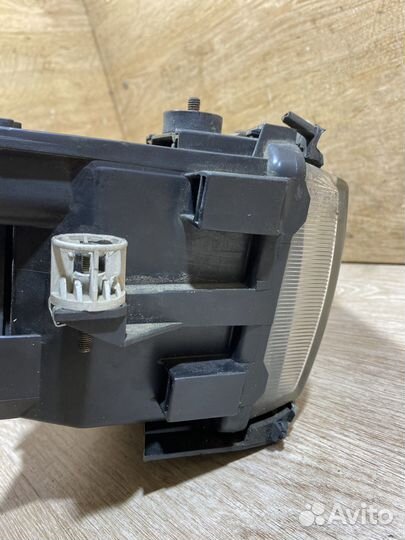 Фара передняя правая BMW E38 дорестайлинг 142320