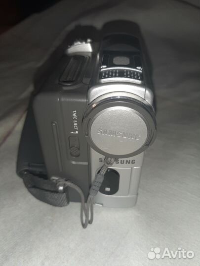 Цифровая видеокамера samsung