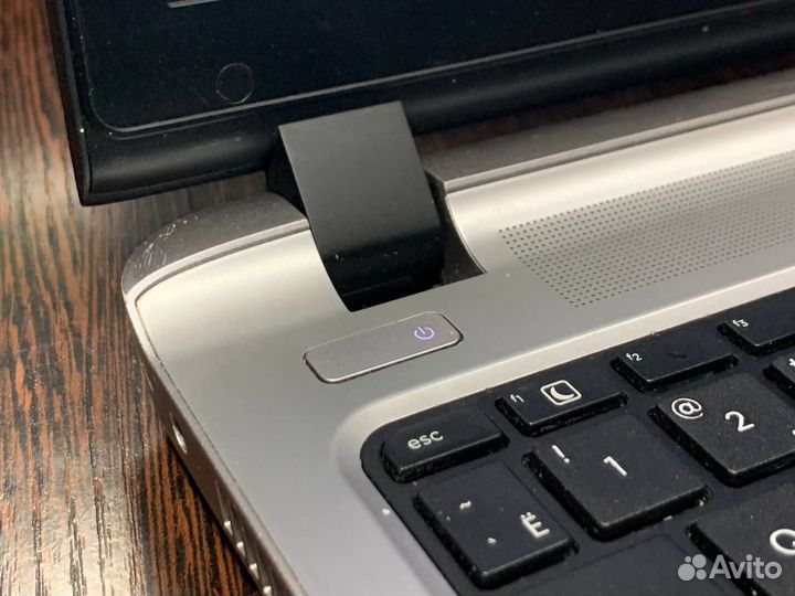 Ноутбук HP i5 / SSD 256 / М340 2 Gb