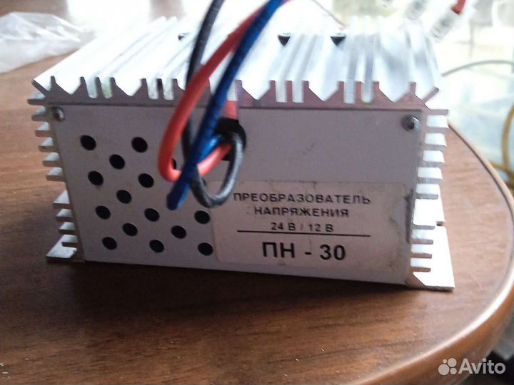 Автомобильный преобразователь напряжения