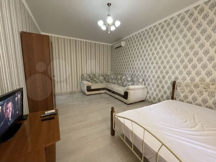 2-к. квартира, 80 м², 2/5 эт.