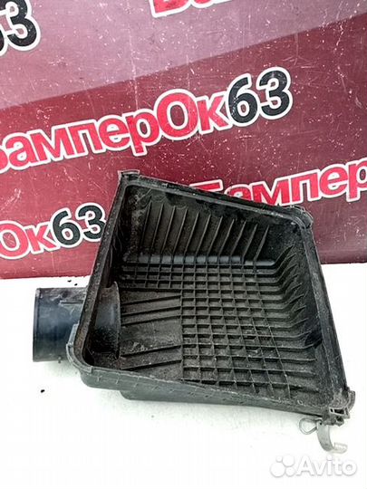 Корпус воздушного фильтра Toyota Land Cruiser