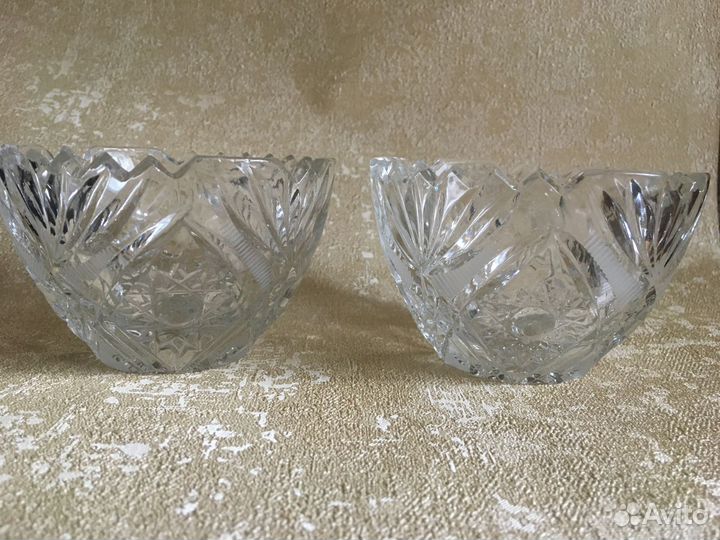 Хрустальная ваза и конфетницы