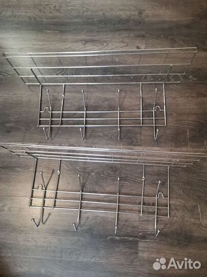 Вешалка настенная с полкой