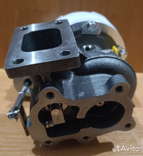 Турбина новая Nissan Terrano 14411-1W400 / QD32 T