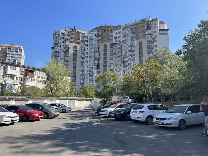 Машиноместо, 20 м²