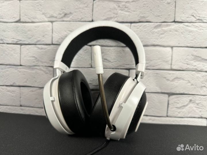 Razer Kraken Pro V2 (Белый)