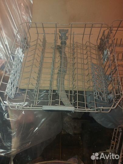 Верхняя корзина на посудомоечную машину кёртинг