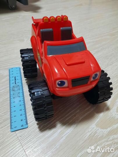 Вспыш и чудо машинки