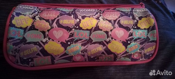 Пенал с карандашами